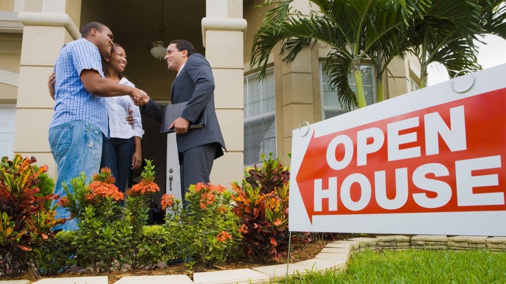 real-estate-agent