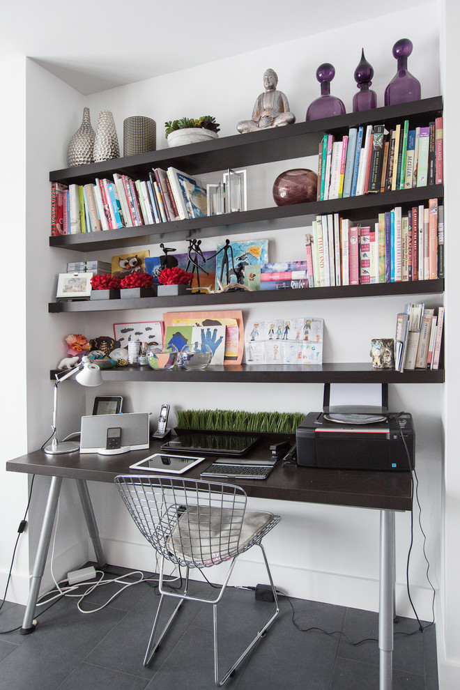 modern-home-office-with-floating-shelves