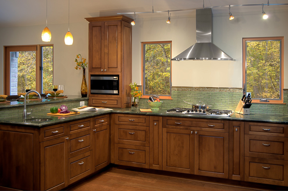 all-wood-kitchen-cabinets-oak