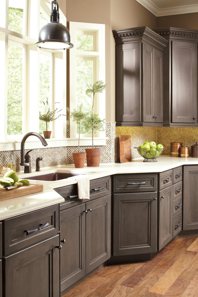 frames-and-frameless-american-cabinets-shaker