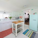 retro wallpaper kitchen