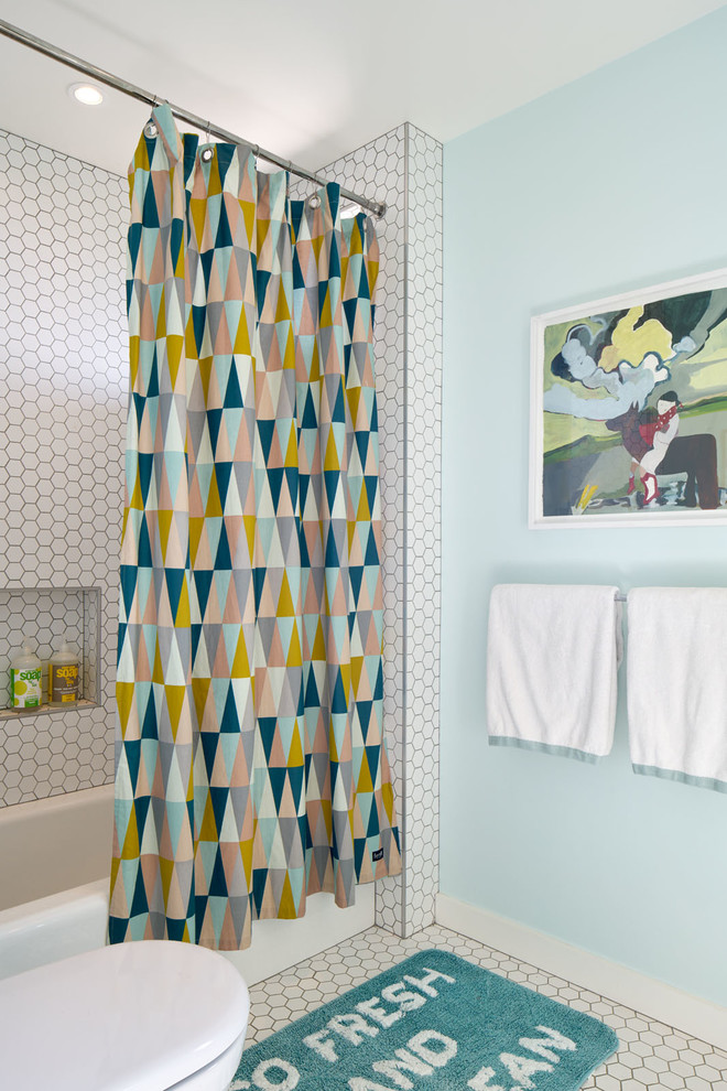 colorful-triangular-shower-curtain