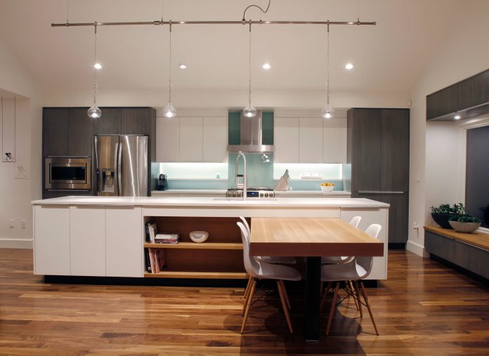 i-style-kitchen-with-island-flat-panel-cabinets