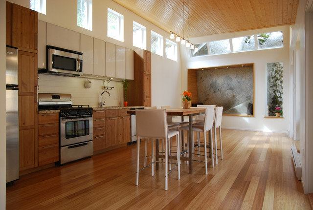 modern-wood-open-i-shaped-kitchen