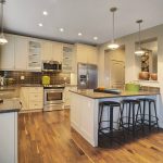 peninsula-shaped-kitchen-island