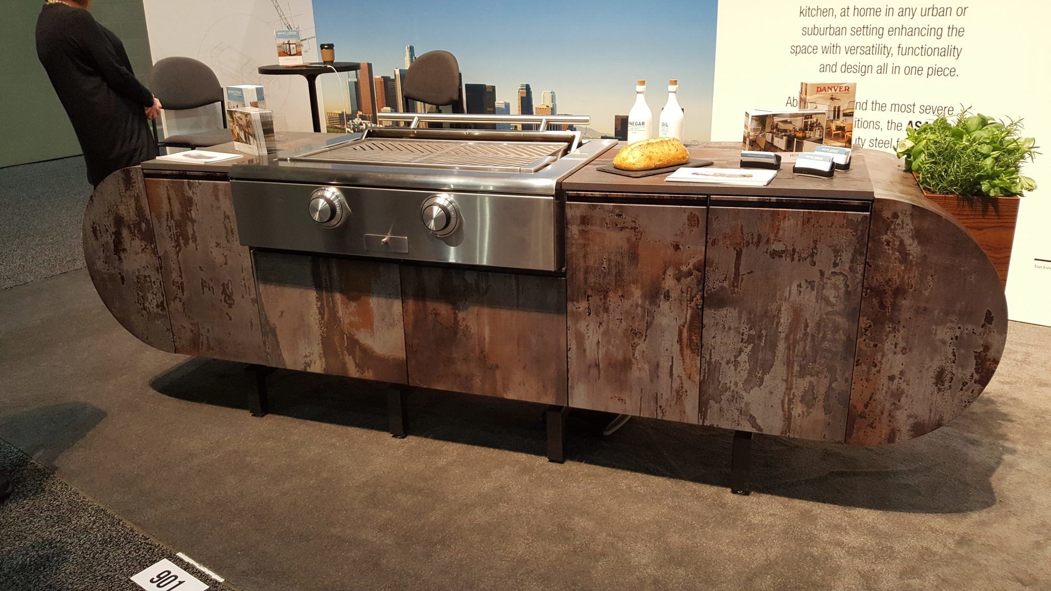 brown-jordan-stainless-steel-outdoor-kitchen-2-dwell-on-design-2018-los-angeles