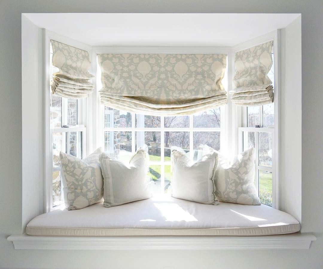 A-lovely-window-seat-perfect-for-lounging